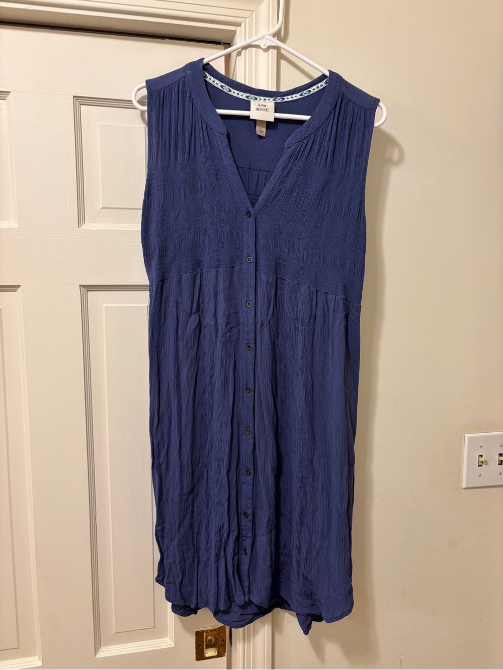 Knox Rose Sleeveless Button-Front Dress